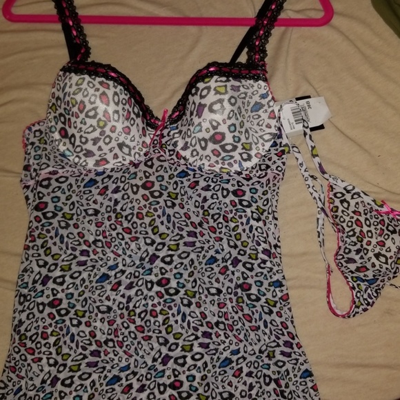 LADIES LINGERIE 36B - Picture 2 of 4